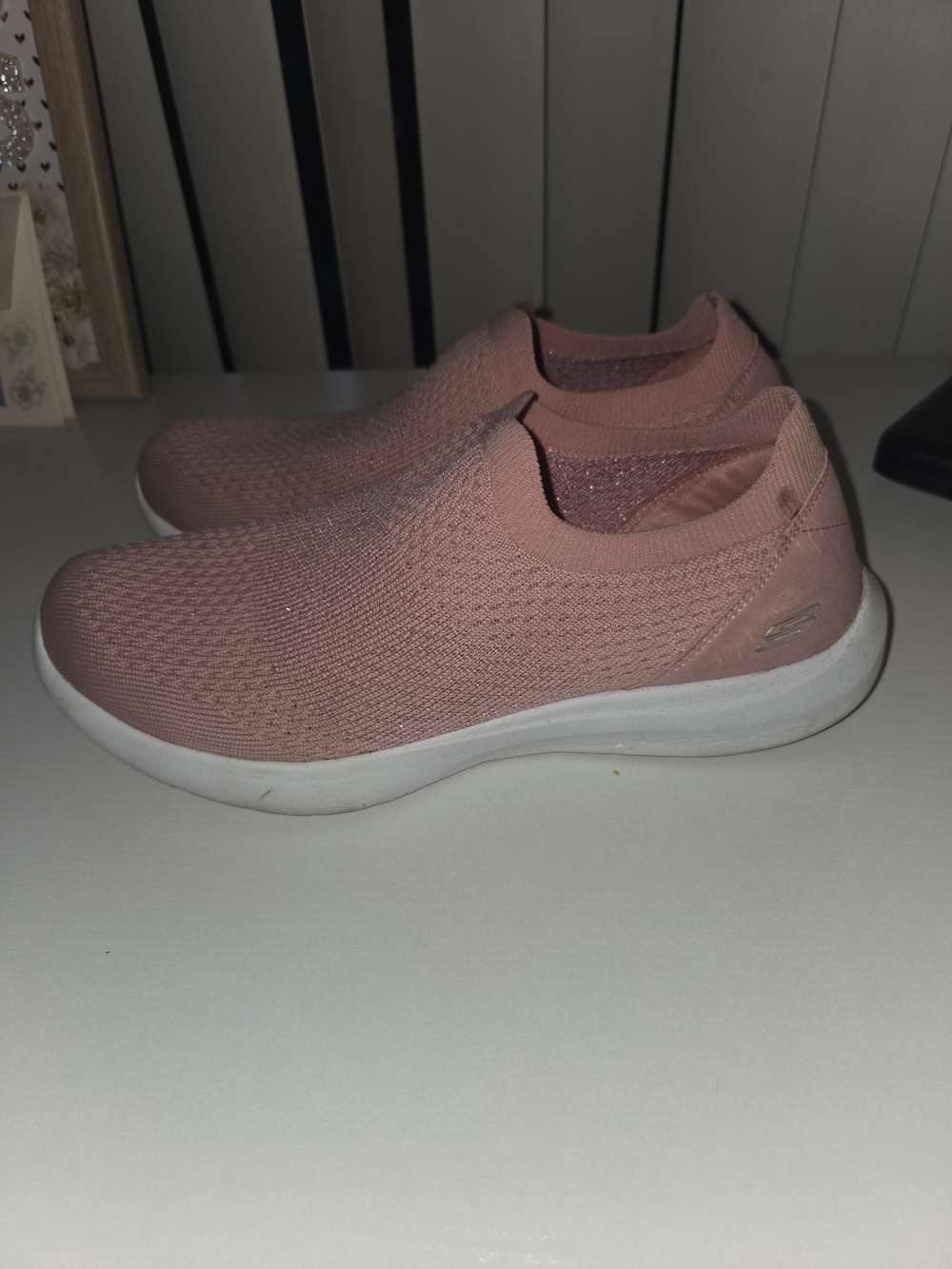 Skechers Slip-On Knit Sneakers in Dusty Rose and White